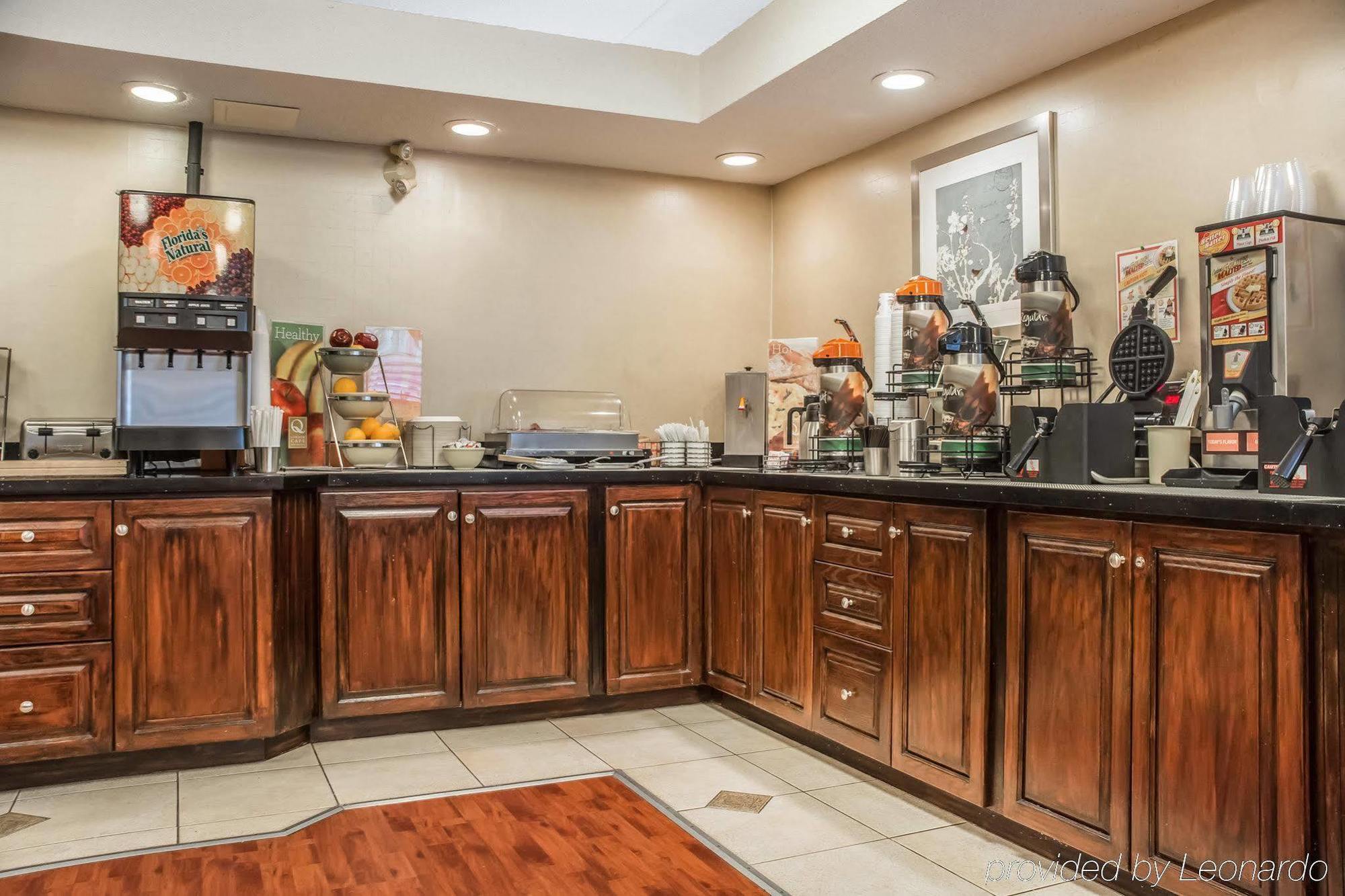 Four Points By Sheraton - Stoney Creek 3* Hamilton