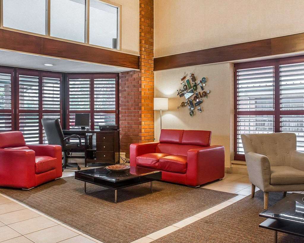 Four Points By Sheraton - Stoney Creek Hotel